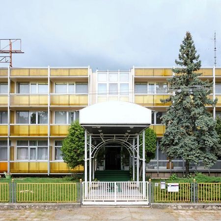 Retro Lido - Vonyarcvashegy Hotel Exterior photo