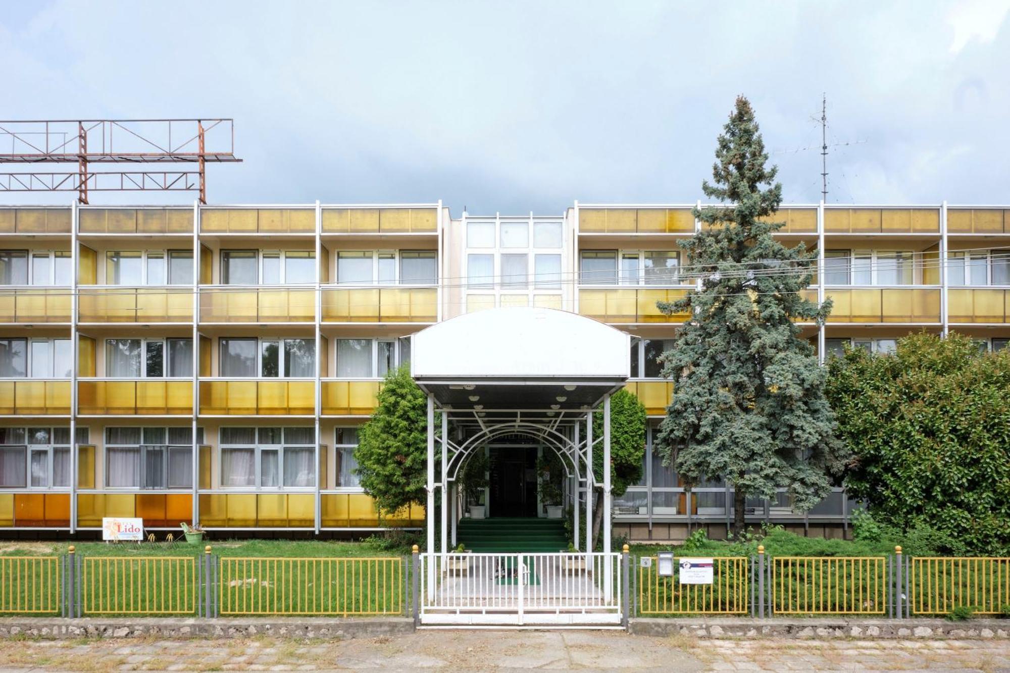 Retro Lido - Vonyarcvashegy Hotel Exterior photo